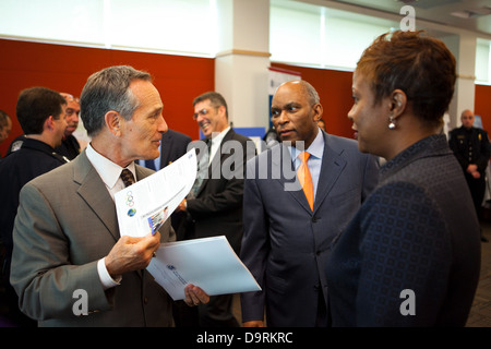 009 Apertura delle frontiere a livello globale College. Foto Stock