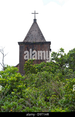 Le rovine della abbandonato la Chiesa cattolica sul Bokor Hill nella provincia di Kampot in Cambogia Foto Stock