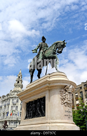 Re Dom Pedro IV statua Avenida dos Allados Porto Portogallo Foto Stock