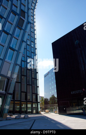 Costruito di recente Tanzende Türme e Arcotel edifici al famoso Reeperbahn Amburgo, Germania. Foto Stock