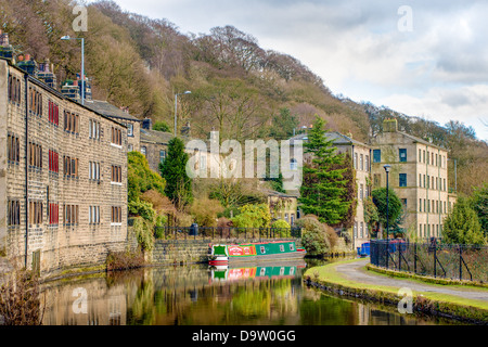 Il Rochdale Canal a Hebden Bridge, West Yorkshire Foto Stock