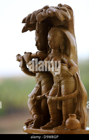 Radha Krishna stone carving India Foto Stock