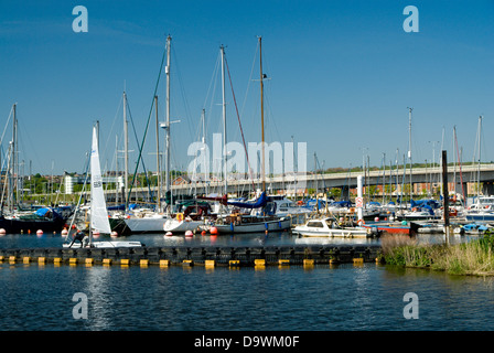 Cardiff yacht club, la baia di Cardiff, Cardiff, Galles. Foto Stock