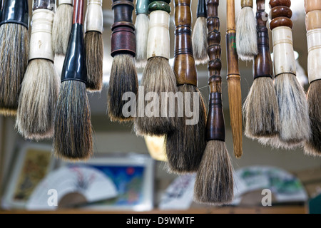 Calligraphy Spazzole per la vendita in Insa-dong di Seoul, Corea del Sud, Asia Foto Stock