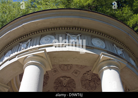 L'Europa, Germania, Schleswig Holstein, Eutin Eutin Palace, il giardino del palazzo, Monopterus Foto Stock