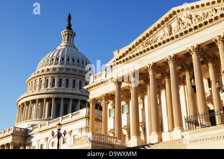 Oriente vista laterale della United States Capitol Building. Foto Stock