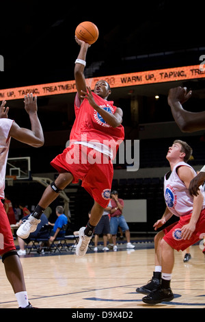 Andrew Steele (Birmingham, AL / John Carroll). La National Basketball Players Association tenne un accampamento per la Top 100 di alta scuola di prospettive di basket presso la John Paul Jones Arena presso l'Università della Virginia di Charlottesville, VA a partire dal 20 giugno 2007 al 23 giugno 2007. Foto Stock