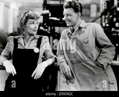 SWING SHIFT MAISIE 1943 MGM film con Ann Sothern e James Craig Foto Stock