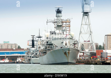 HMS Westminster ormeggiata in Portsmouth Dockyard Foto Stock