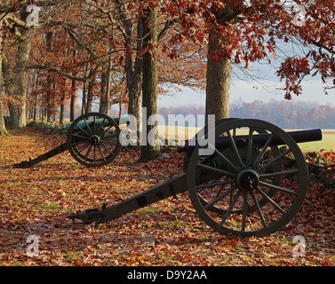 Cannoni sulla cresta del seminario Memorial Army Northern Virginia Hill's corps Parco Militare Nazionale di Gettysburg in Pennsylvania. Foto Stock