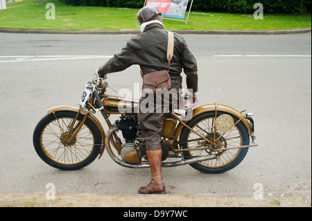 Il Vintage Moto Club di Banbury eseguire che avviene all'Heritage Motor Centre a Gaydon, Warwickshire, Inghilterra, Regno Unito. Foto Stock