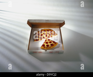 Pizza ai peperoni Foto Stock