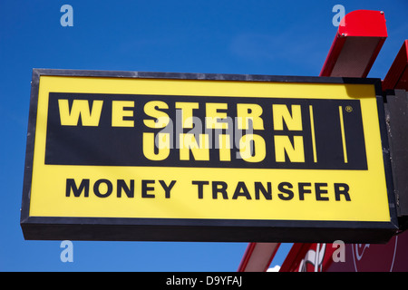 Trasferimento di denaro di Western Union segno nel Regno Unito Foto Stock