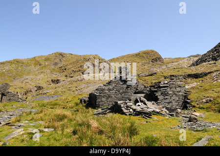 Runis di sistemazione dei blocchi a Rhosydd miniera di ardesia Croesor Gwynedd in Galles Cymru REGNO UNITO GB Foto Stock