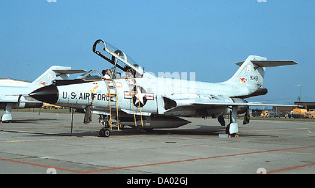 136Fighter-Interceptor squadrone - McDonnell F-101B-115-MC 59-0418 Voodoo Foto Stock
