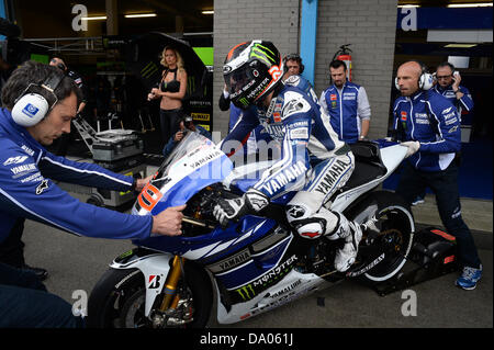 Assen, Paesi Bassi. Il 29 giugno 2013. Jorge Lorenzo (Yamaha Factory Racing) prima della gara al TT Circuit Assen. Credito: Gaetano Piazzolla/Alamy Live News Foto Stock