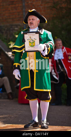 Nailsworth GLOUCESTERSHIRE REGNO UNITO. L Antica e onorevole Guild of Town Criers Campionati del Regno Unito. Town Criers competere ai campionati Foto Stock