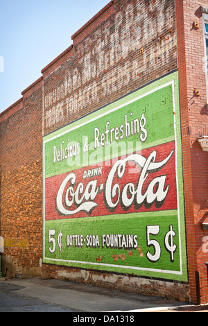 Historic courthouse square e Coca-Cola accedi Laurens, Carolina del Sud. Foto Stock