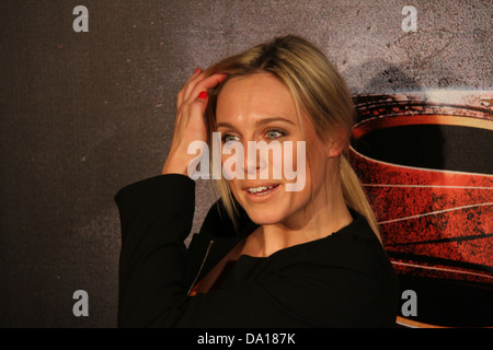 Nella foto è Casey Burgess, ex della band australiana Hi-5 sul tappeto rosso per la premiere australiana di uomo di acciaio. Foto Stock