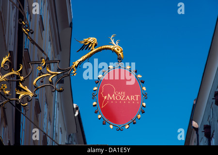 Cafe Mozart segno, Getreidegasse, Salisburgo, Austria Foto Stock