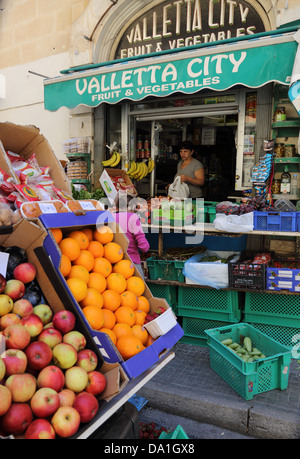 Frutta fresca e verdura SHOP,Valletta, Malta Foto Stock