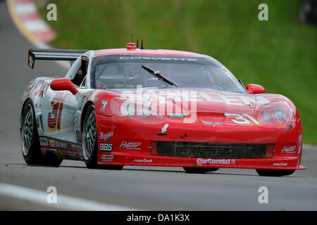 Giugno 30, 2013 - Watkins Glen, New York, Stati Uniti d'America - 30 Giugno 2013: La palude Corvette Racing (31) pilotato da Eric Curran e Boris detto durante il Grand-AM Rolex Sahlen serie di sei ore di Glen a Watkins Glen International in Watkins Glen, New York. Foto Stock