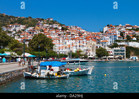 Skopelos island in Grecia. Vista del porto vecchio Foto Stock