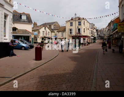 Luogo marino / Queen Street, Seaton, Devon, Regno Unito 2013 Foto Stock