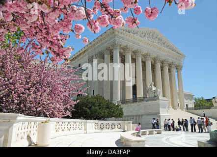 Stati Uniti Washington D.C. La Corte suprema degli Stati Uniti molla di costruzione Foto Stock
