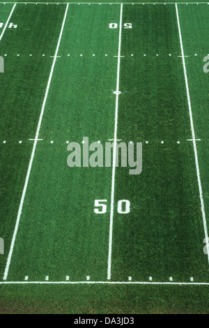 50 Linea di cantiere sul football americano in campo. Foto Stock