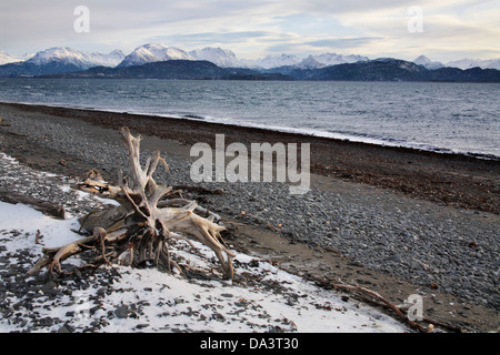 La neve sulla spiaggia, la fine di sputare a Homer Alaska, Penisola di Kenai, STATI UNITI D'AMERICA Foto Stock