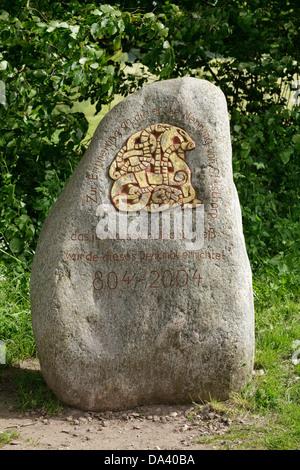 Monumento di pietra, Museo Vichingo Haithabu, Schleswig-Holstein, Germania Foto Stock