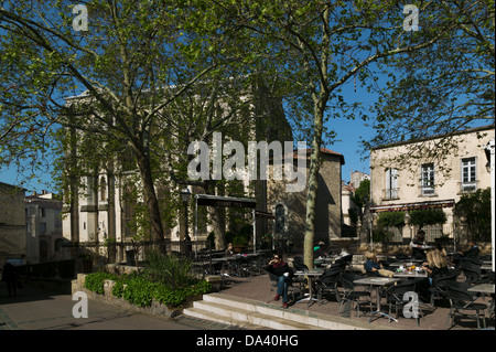 Square Dominique Bagouet e Chiesa di San Rocco , Montpellier, Languedoc-Roussillon, Francia Foto Stock