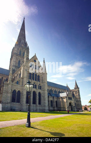 La Chiesa cattedrale della Beata Vergine Maria a Salisbury Wiltshire, Inghilterra REGNO UNITO Foto Stock