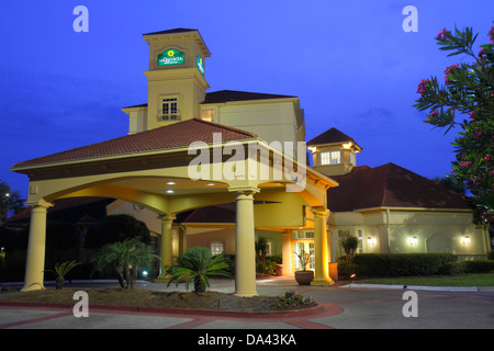 Florida,Città di Panama,la Quinta Inn & Suites,esterno,esterno,anteriore,ingresso,notte,FL130430052 Foto Stock