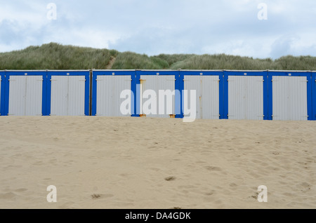 Cabine sulla spiaggia in Domburg, Zeeland, Olanda Foto Stock