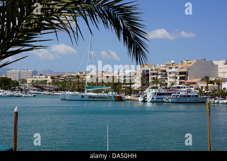 Port d'Alcudia, Mallorca, Spagna Foto Stock