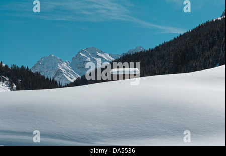 La Svizzera, Grigioni, Grigioni, Europa Sertigtal, Davos, inverno, la neve, montagne, capanna alpina, Alp hut Foto Stock