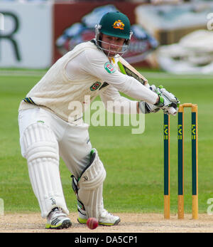 Worcester, Regno Unito. 4 luglio 2013. Australia Phillip Hughes batting durante il giorno tre del pre ceneri warm up gioco tra Australia e Worcestershire in Strada Nuova Terra sulla luglio 04, 2013 a Worcester, Inghilterra. (Foto di Mitchell Gunn/ESPA/Alamy Live News) Foto Stock