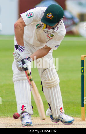 Worcester, Regno Unito. 4 luglio 2013. Australia ed Cowan è respinto lbw durante il giorno tre del pre ceneri warm up gioco tra Australia e Worcestershire in Strada Nuova Terra sulla luglio 04, 2013 a Worcester, Inghilterra. (Foto di Mitchell Gunn/ESPA/Alamy Live News) Foto Stock