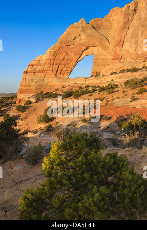 La White Mesa Arch, nella parte nord orientale della Arizona, Stati Uniti d'America Foto Stock