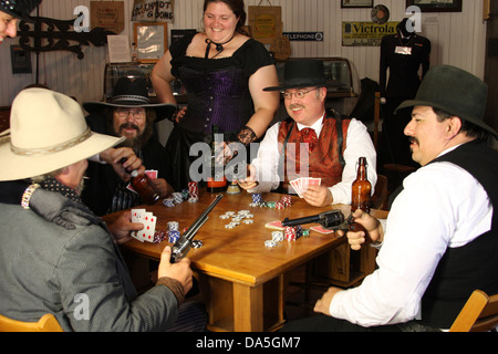 Un vecchio west gioco del poker Foto Stock