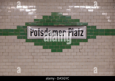 Potsdamer Platz Metro segno Foto Stock