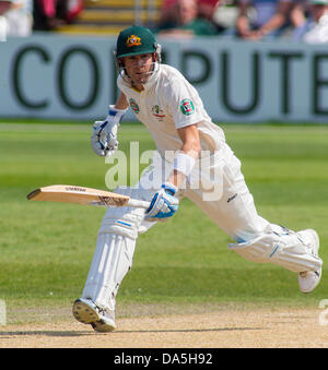 Worcester, Regno Unito. 4 Luglio, 2013. Australia Michael Clarke sprint per un singolo durante la terza giornata del pre ceneri warm up gioco tra Australia e Worcestershire in Strada Nuova Terra sulla luglio 04, 2013 a Worcester, Inghilterra. (Foto di Mitchell Gunn/ESPA/Alamy Live News) Foto Stock