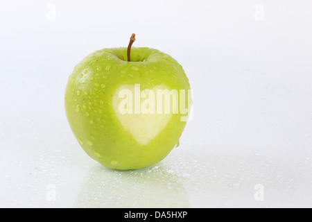 1, agraria, Apple, dettaglio Frutta, salute, cuore, sfondo, pomes, amore, close-up, frutta, qualità, riflessione, pioggia raindrop, Foto Stock