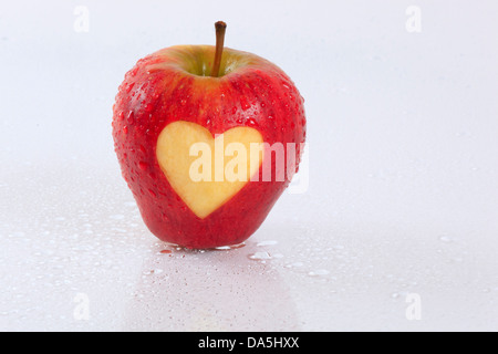 1, agraria, Apple, dettaglio Frutta, salute, cuore, sfondo, pomes, amore, close-up, frutta, qualità, riflessione, pioggia raindrop, Foto Stock