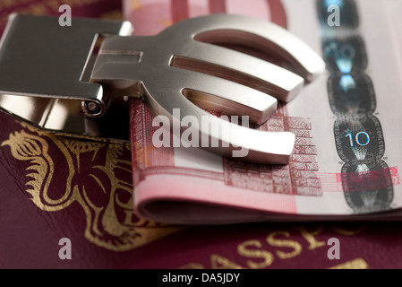 Dieci banconote in euro money clip Foto Stock