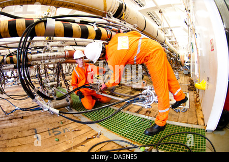 La pistola del ponte della nave sismica Ocean in Europa dalla società RXT Foto Stock