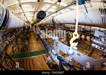 La pistola del ponte della nave sismica Ocean in Europa dalla società RXT Foto Stock