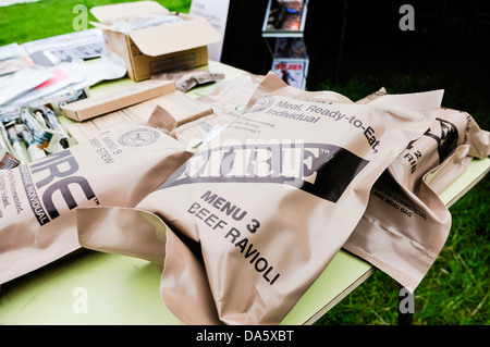 US Army American Soldier Field razioni MRE (pasto, pronto a mangiare)- ravioli di carne bovina Foto Stock